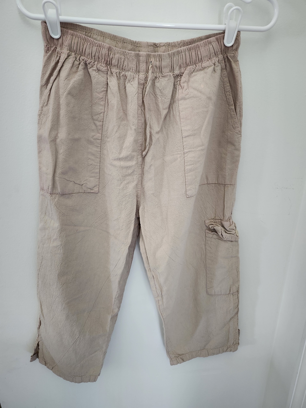 Women's Elastic-Waist Capris in Light Taupe